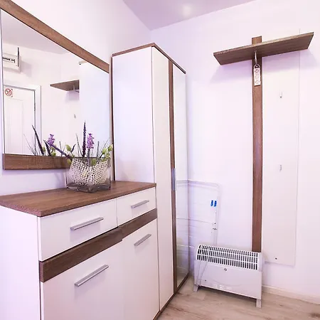 Fashionapartments In Privatecomplex With Pool&parking Apartment *