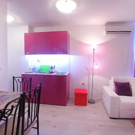 公寓 Fashionapartments In Privatecomplex With Pool&parking