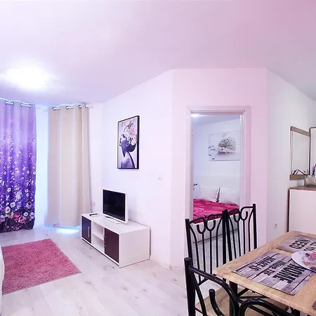 Apartment Fashionapartments In Privatecomplex With Pool&parking Balchik