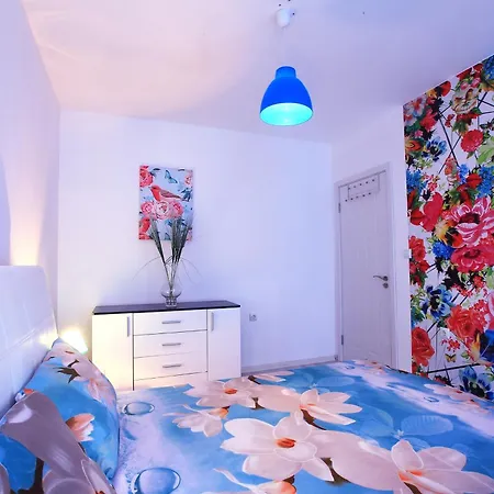 公寓 Fashionapartments In Privatecomplex With Pool&parking *