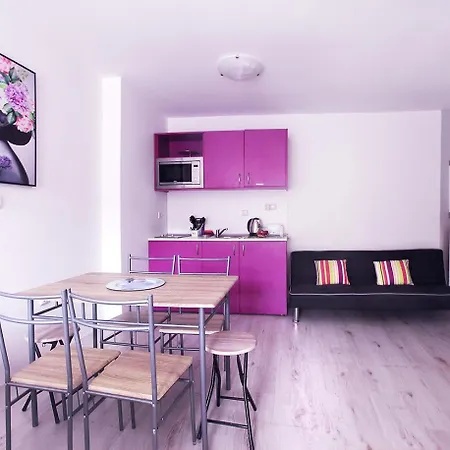 Apartment Fashionapartments In Privatecomplex With Pool&parking