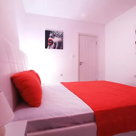 Fashionapartments In Privatecomplex With Pool&parking *
