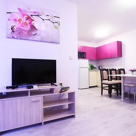 Fashionapartments In Privatecomplex With Pool&parking Balchik