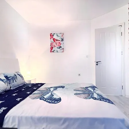Fashionapartments In Privatecomplex With Pool&parking *