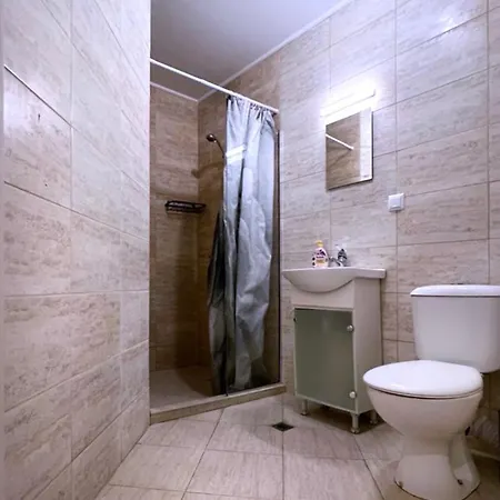 Fashionapartments In Privatecomplex With Pool&parking 아파트 *